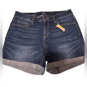 NWOT Ana brand shorts